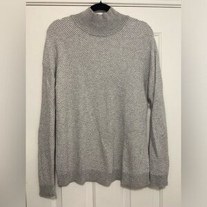 J. McLaughlin Women’s Medium Light Gray Turtleneck Knit Sweater